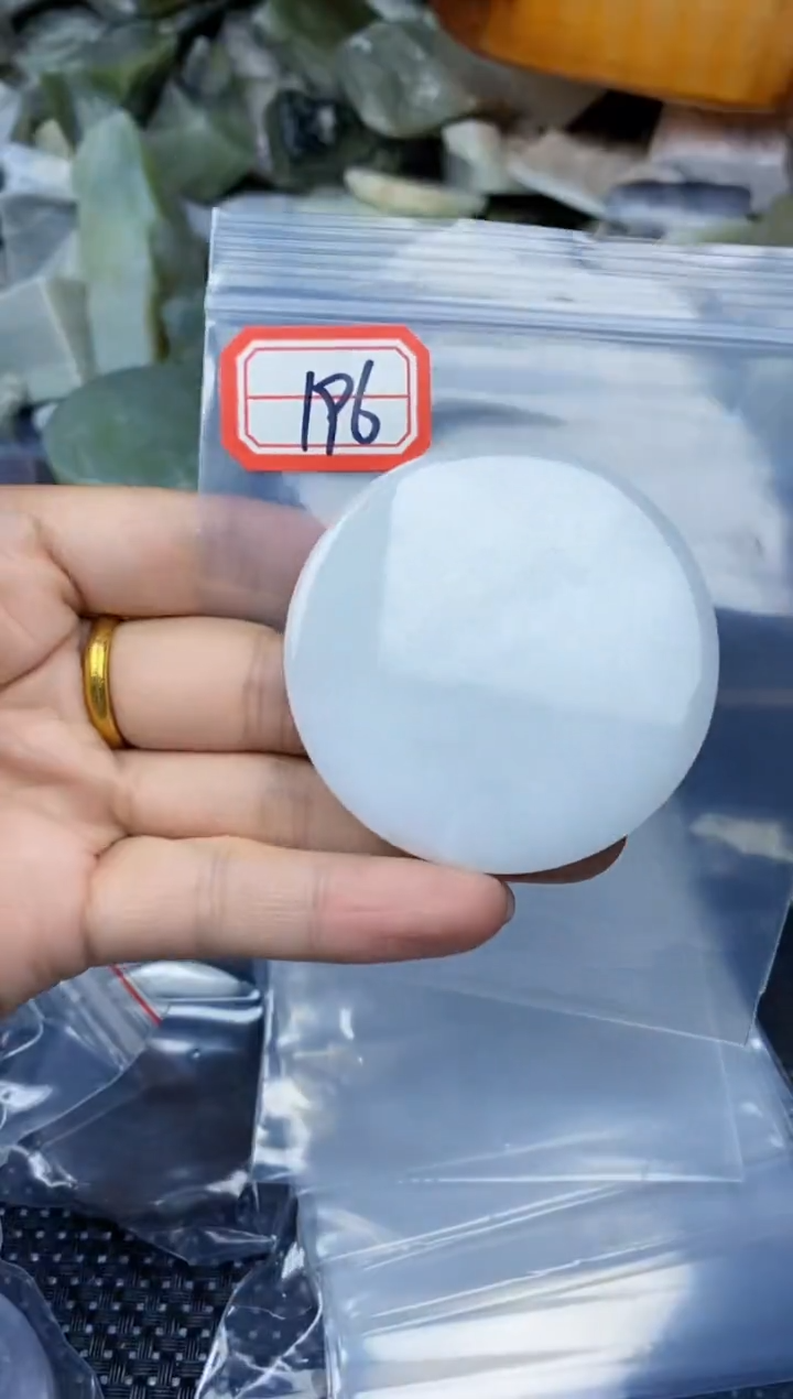 【闪购商品】和田玉多样性发货未镶嵌多样性发货