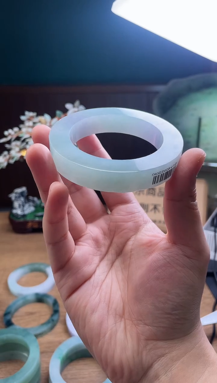 【闪购商品】定制翡翠手镯未镶嵌定制