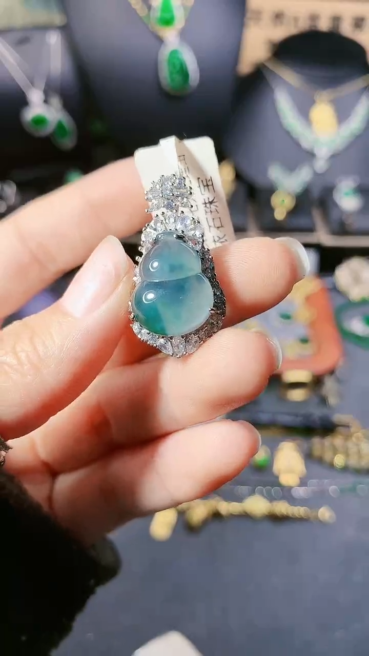 【闪购商品】翡翠吊坠(赠链)银S925镶嵌吊坠