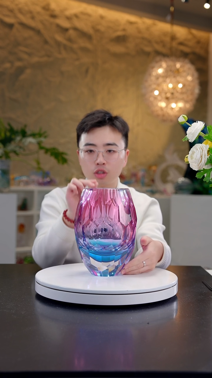 手工艺品琉璃金红蓝钻石切面花器