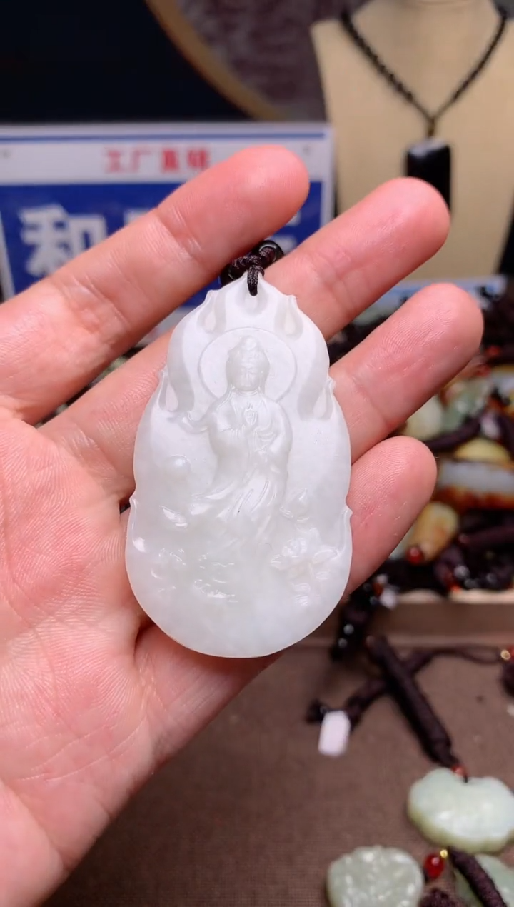 【闪购商品】和田玉颈饰未镶嵌1