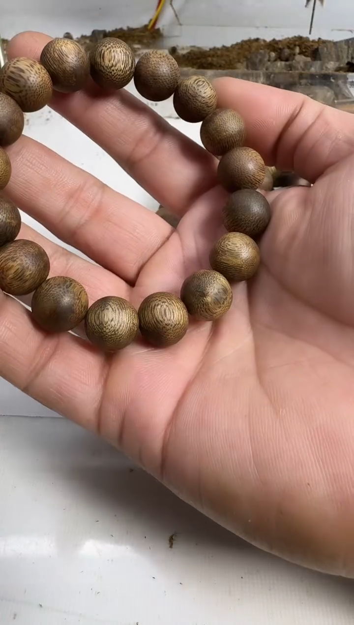 沉香手串1.3规格单圈12克