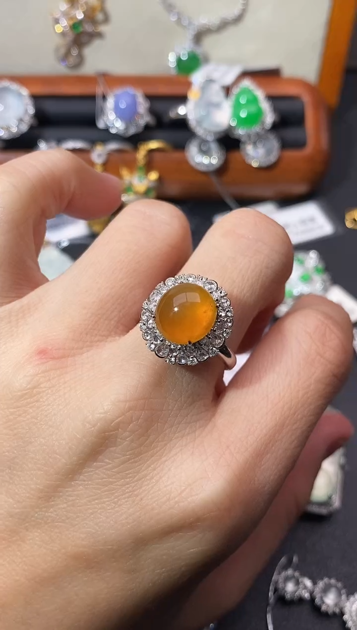 【闪购商品】翡翠戒指18K金镶嵌戒指