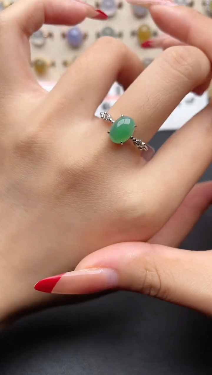 【闪购商品】翡翠戒指银S925镶嵌一物一证一礼盒