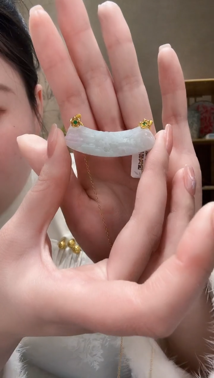 【闪购商品】翡翠颈饰未镶嵌吊坠