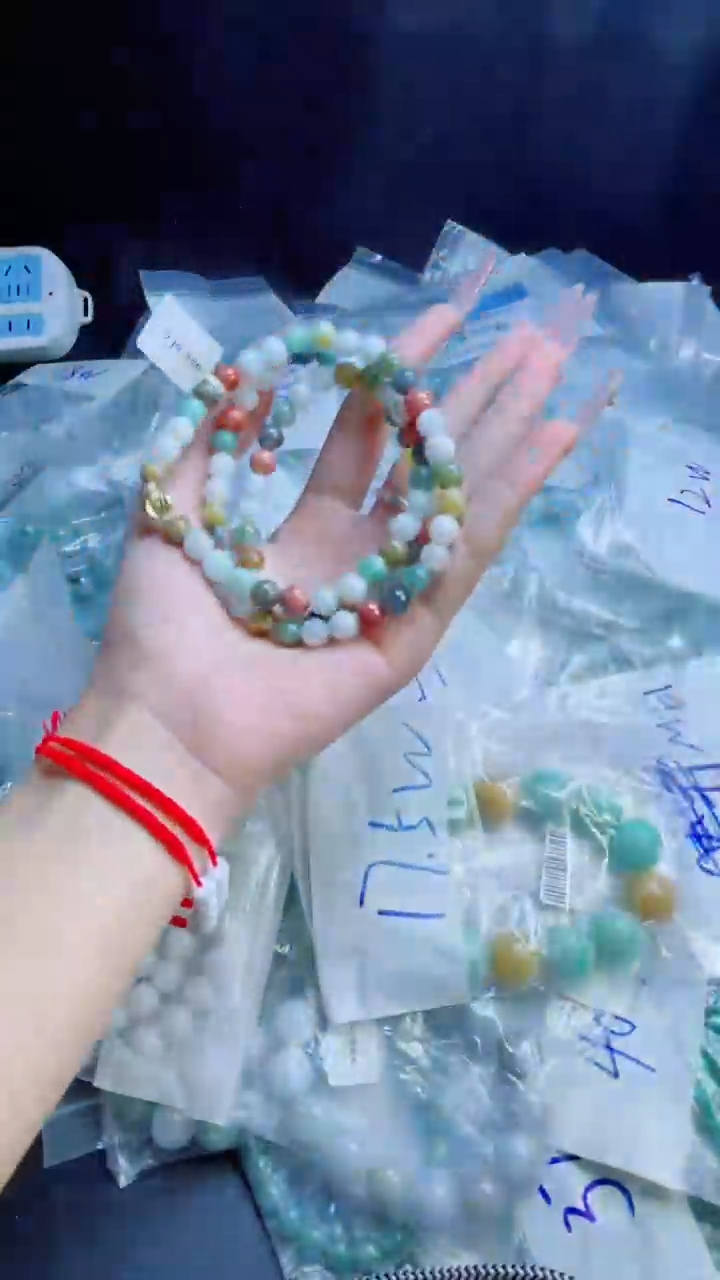 定制翡翠未镶嵌珠串