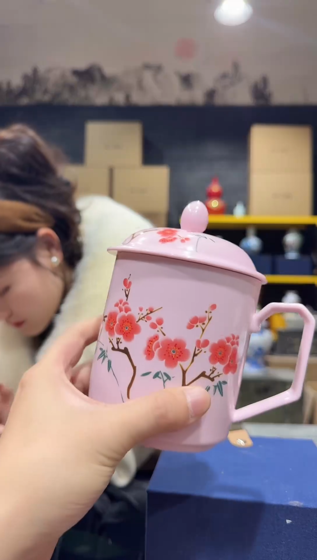 碗陶瓷红稀翠竹红梅办公杯+礼盒