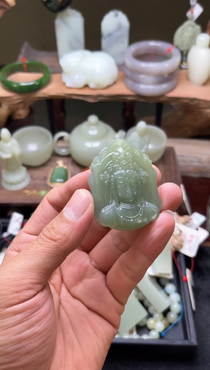 【闪购商品】和田玉吊坠未镶嵌青海湖水绿 观音
