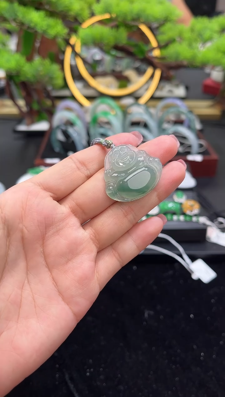 颈饰未镶嵌翡翠吊坠