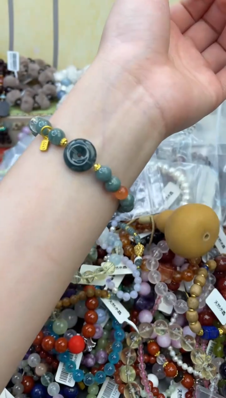 未镶嵌翡翠手饰128