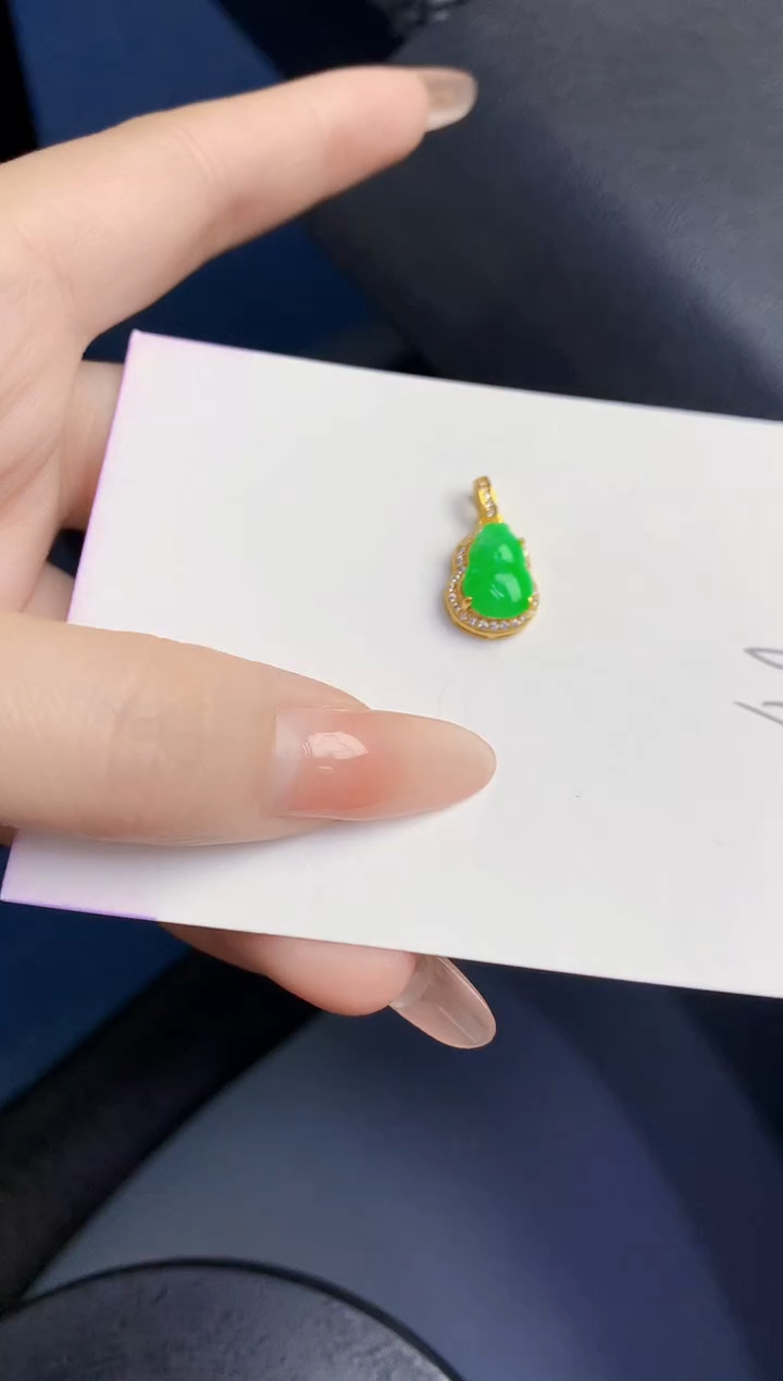 颈饰未镶嵌翡翠缅甸天然翡翠A货