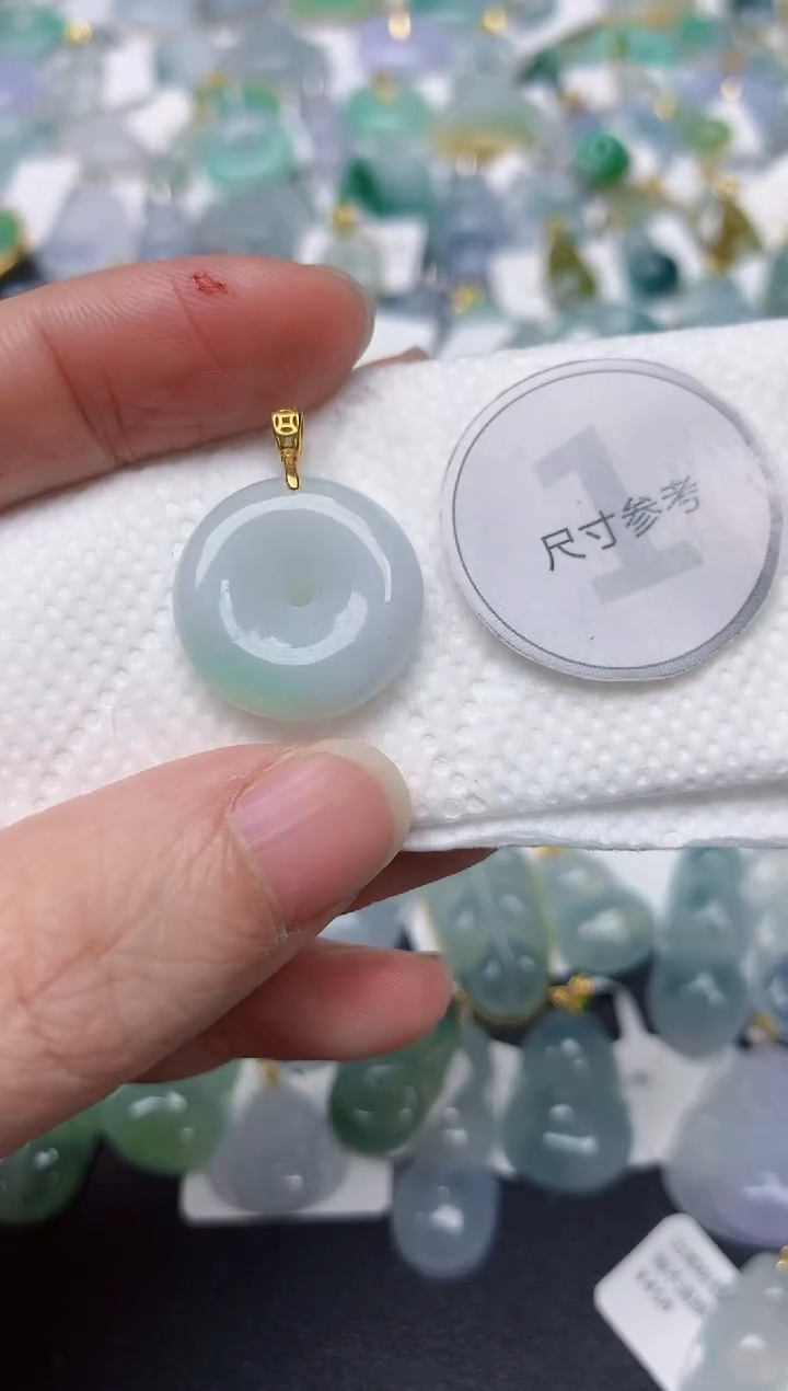 颈饰未镶嵌翡翠天然缅甸A货翡翠