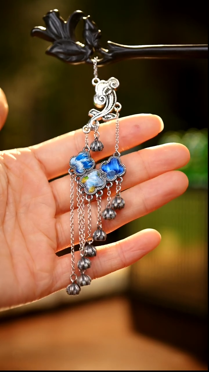 刺绣私人定制苗族手工D871