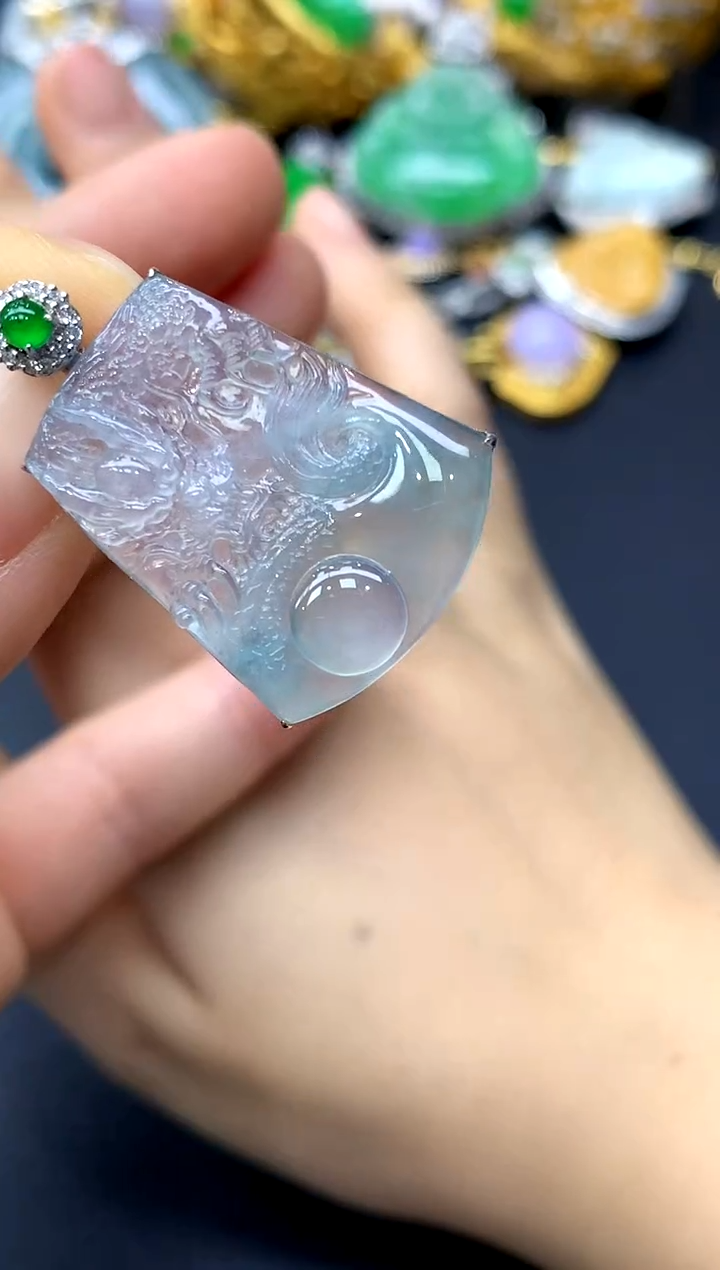 颈饰18K金镶嵌翡翠144-中国好珍宝