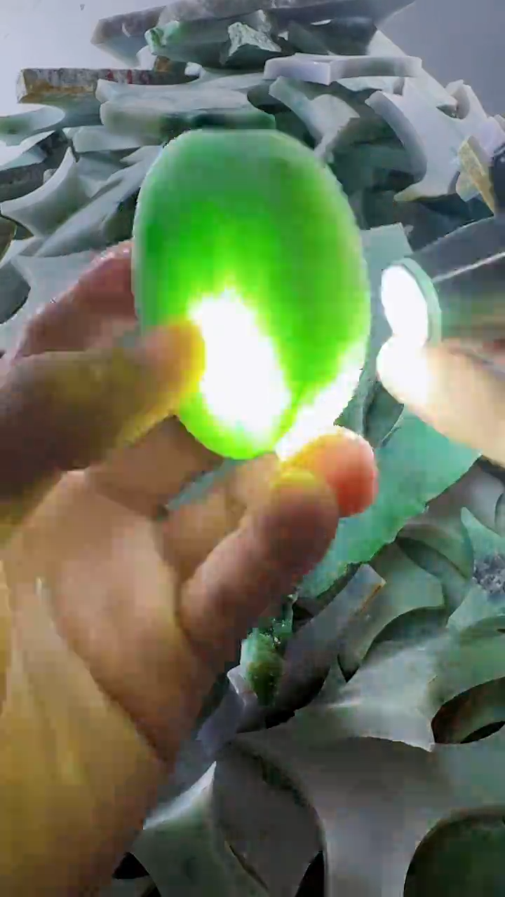 裸石翡翠缅甸翡翠A货文2586
