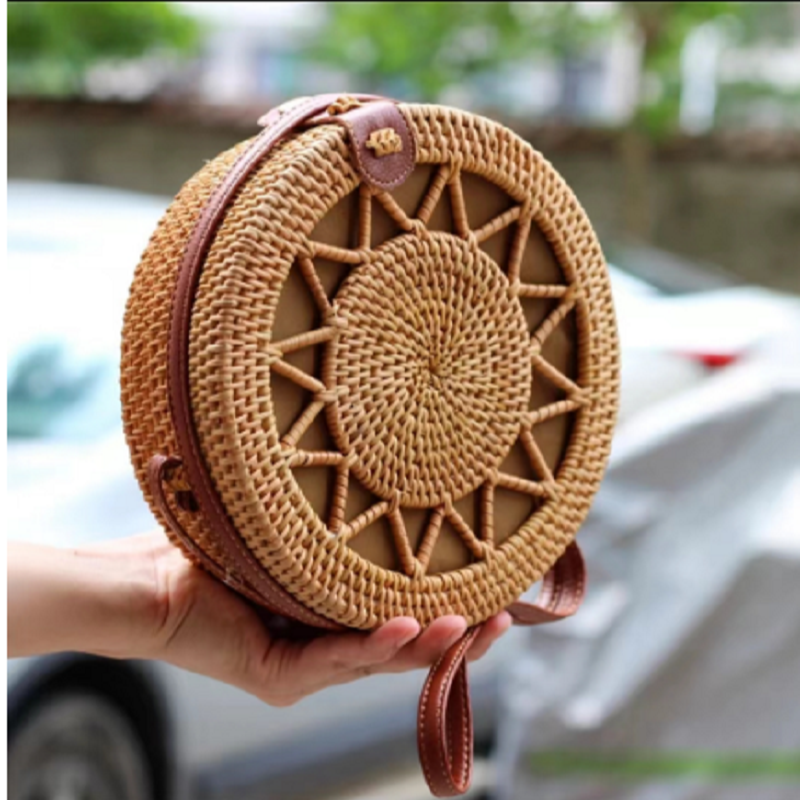 手工编织网红女挎包五角星镂空斜挎包尺寸：20*8cm