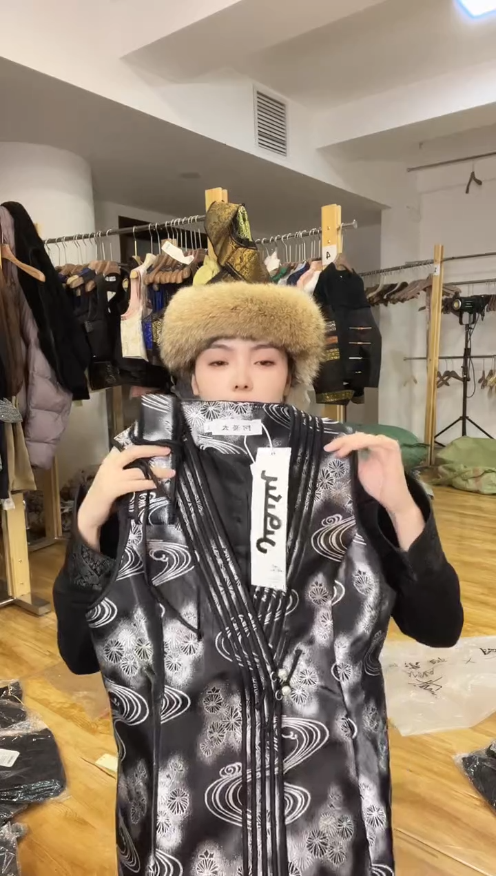 L码      120斤   马甲