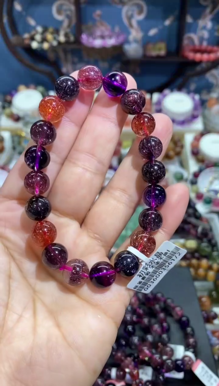 【闪购商品】水晶手串未镶嵌黑加仑超七10+