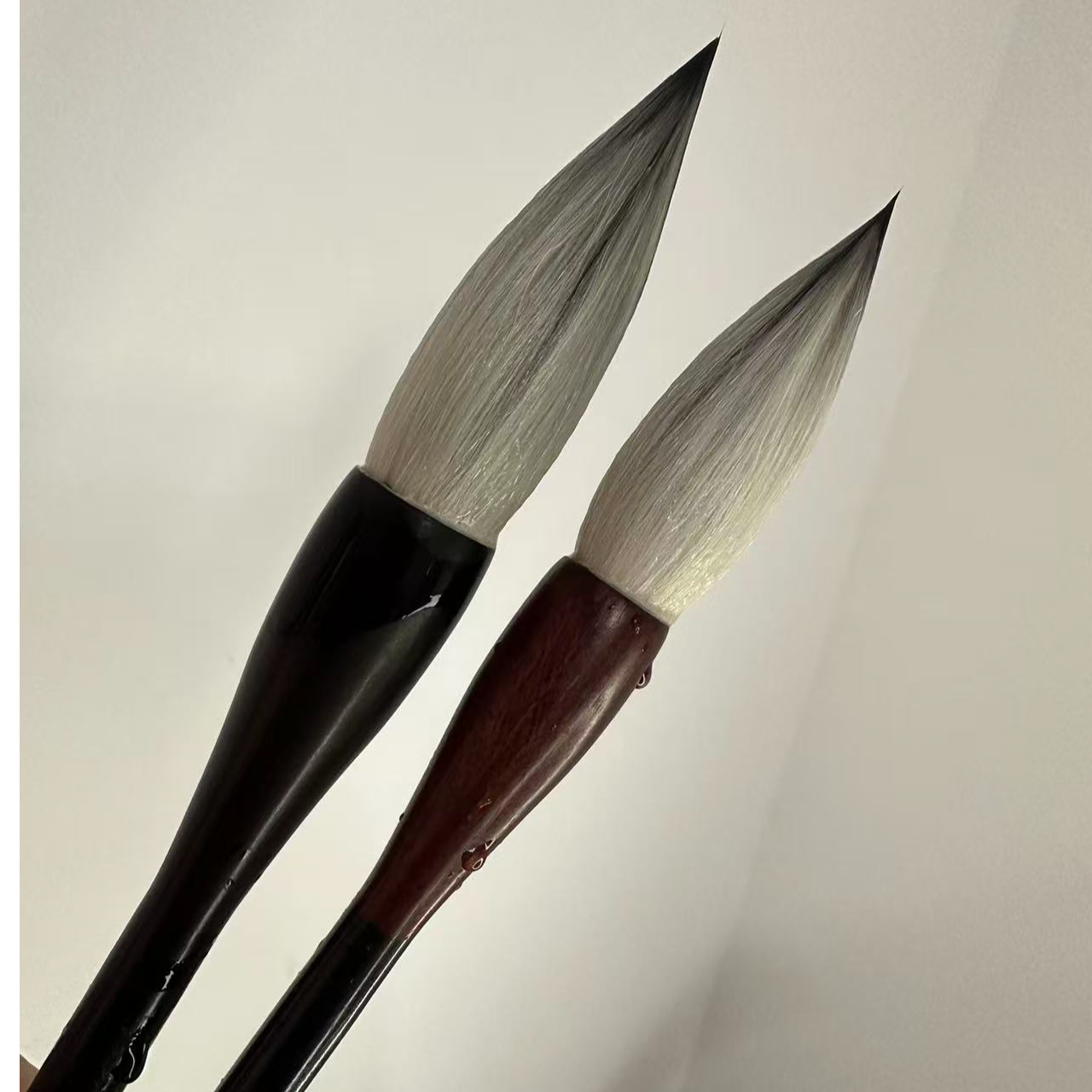 （狐狼争霸)出峰6左右口径1.6纯羊加水貂毛偏软形大楷对联专用毛笔