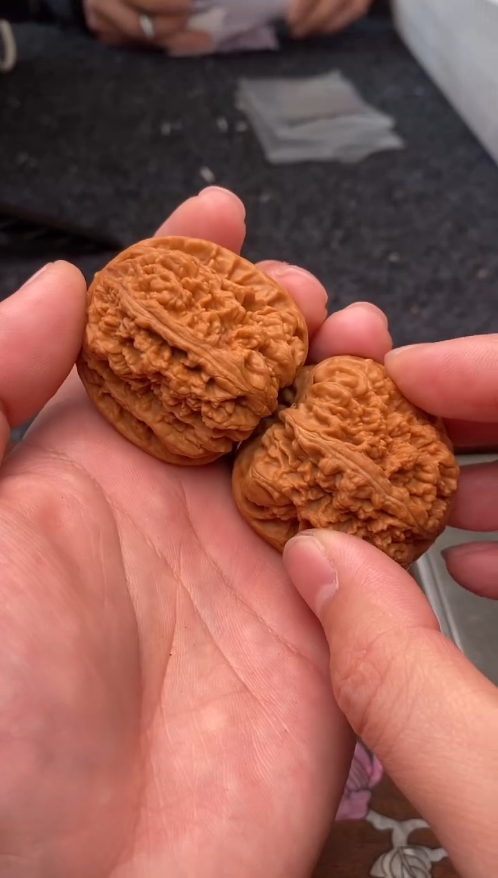 【闪购商品】文玩核桃吊坠G199号40尺粗筋