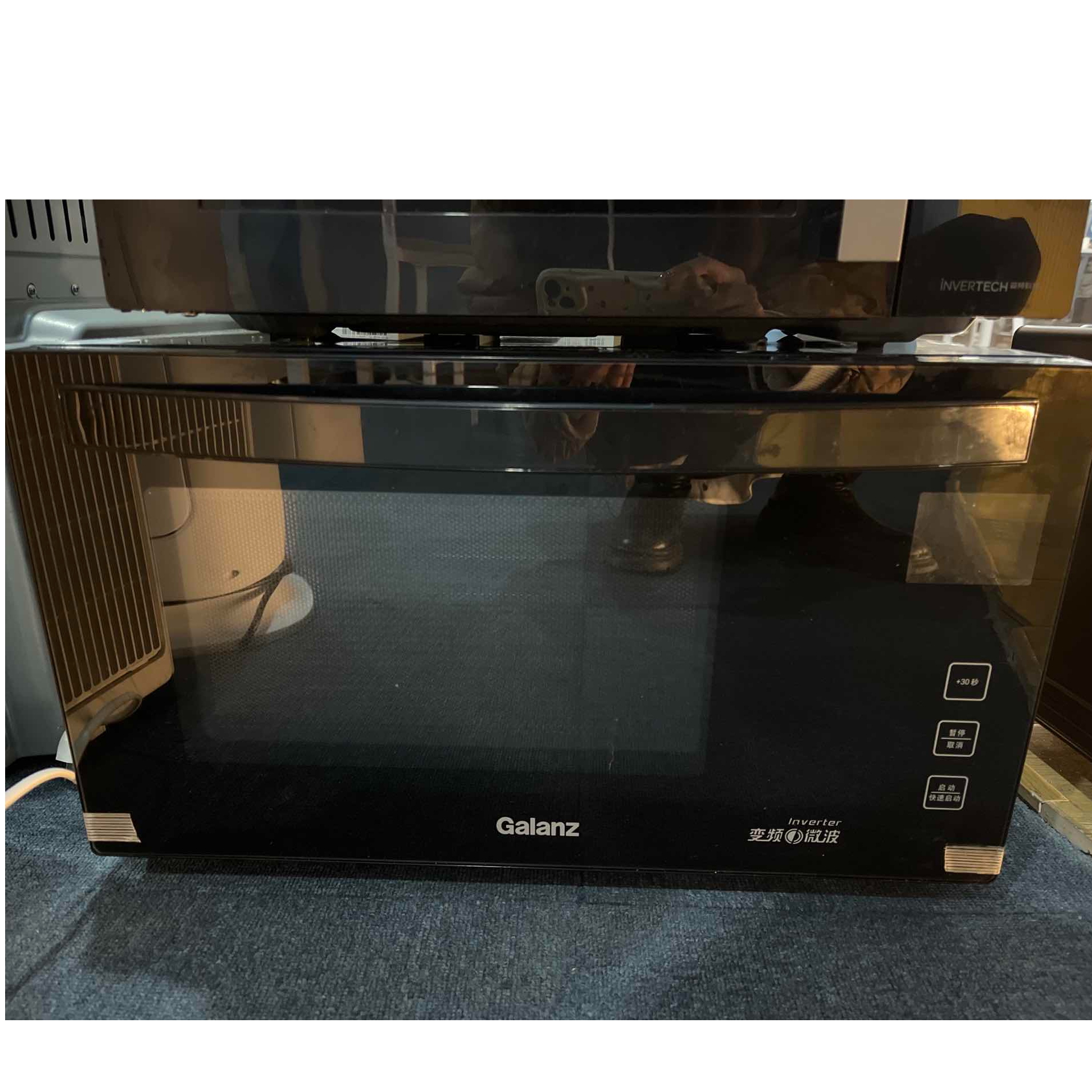9新 Galanz/格兰仕 【二手】武汉仓微波炉轻微划痕功能完好