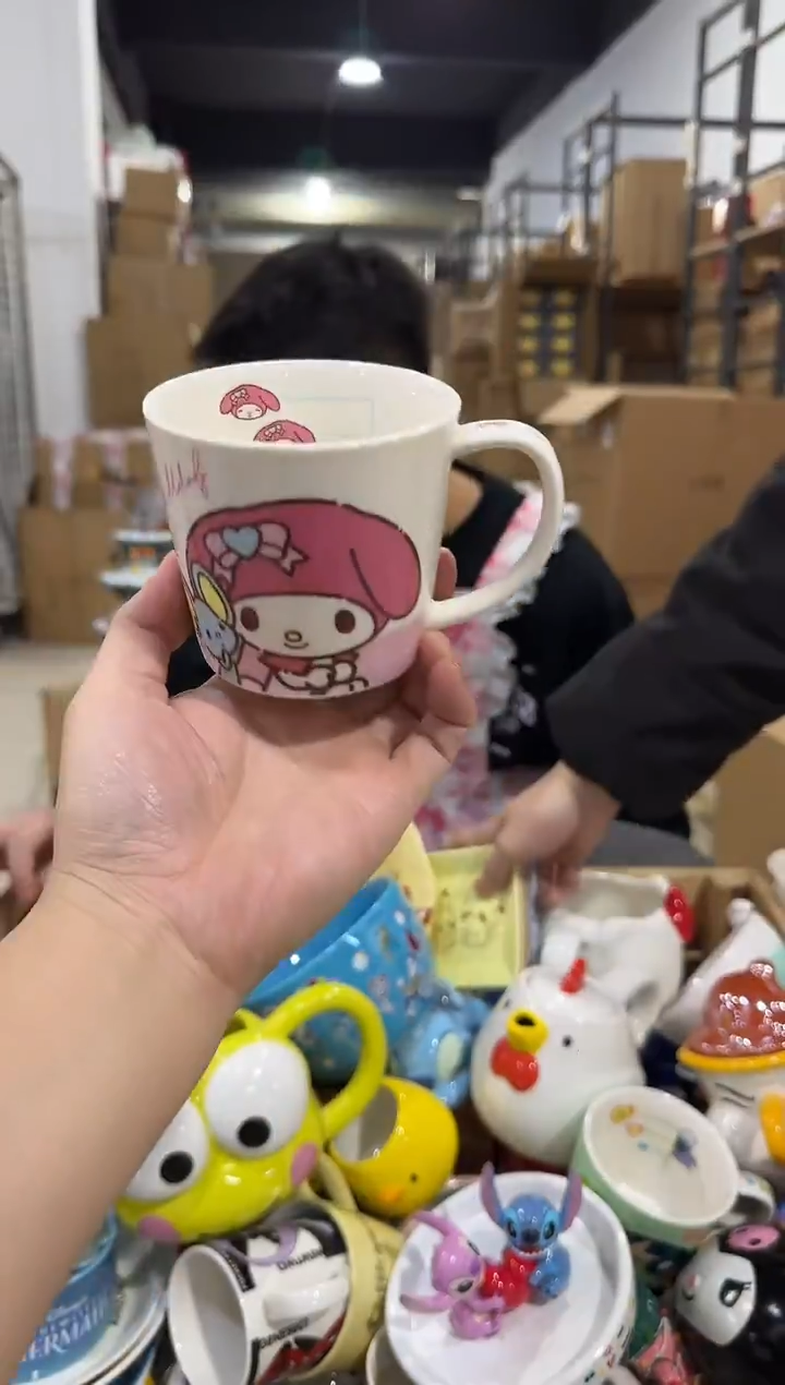 瓷片美乐蒂刻度杯