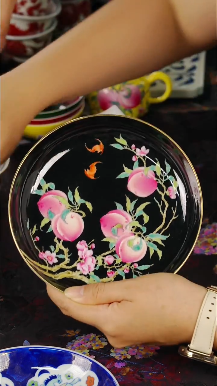 陶瓷一盏清茗，一席美器