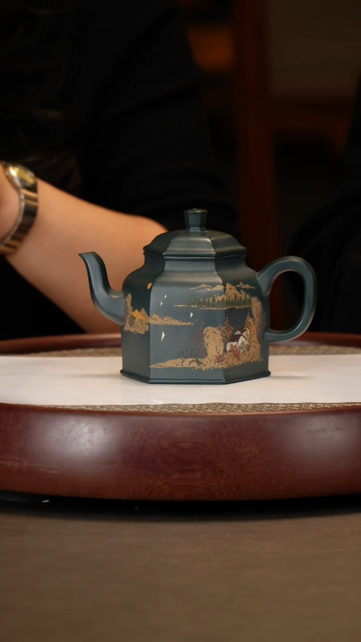 【闪购商品】紫砂茶壶【王芳】寅春老绿泥六方金钟  280CC