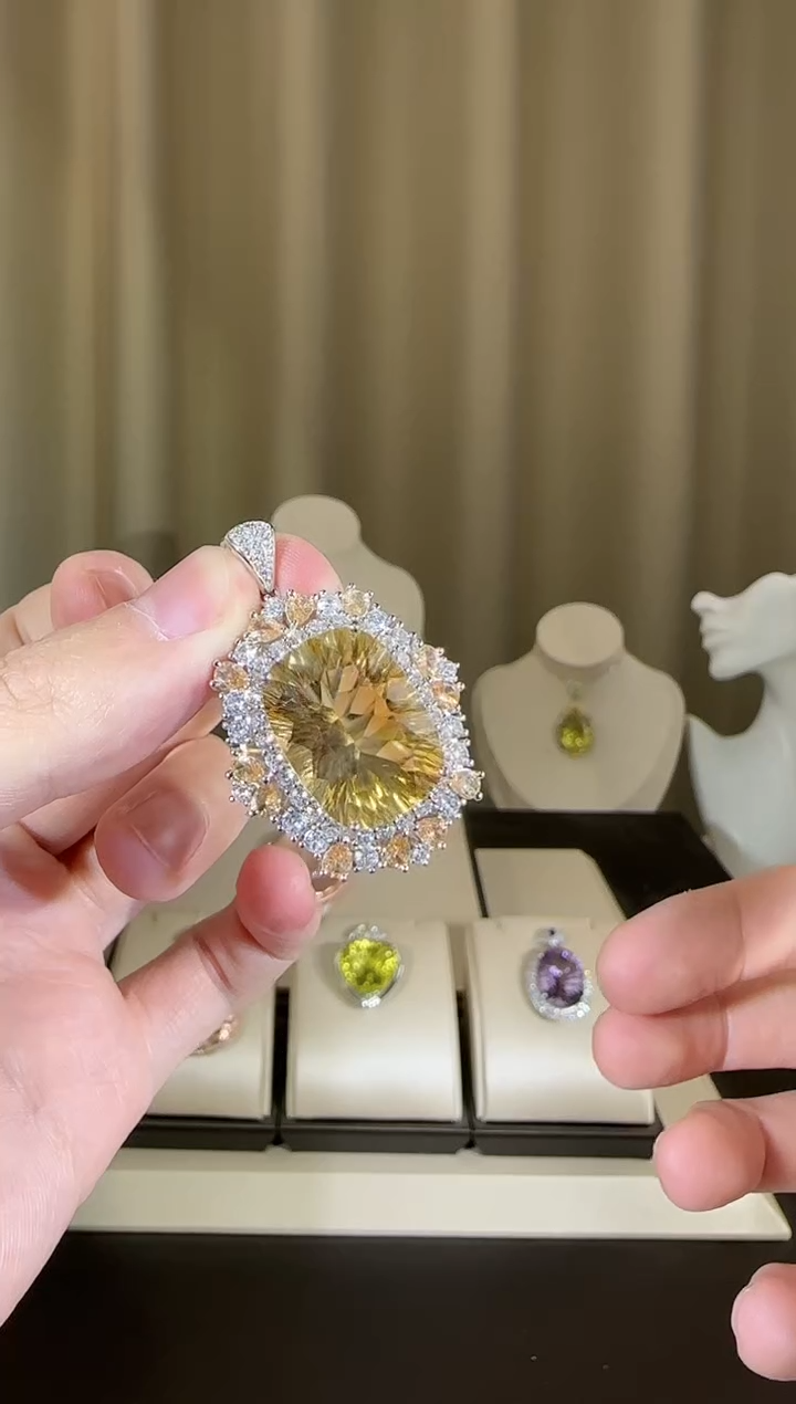 【闪购商品】黄晶颈饰银S925镶嵌15*20mm