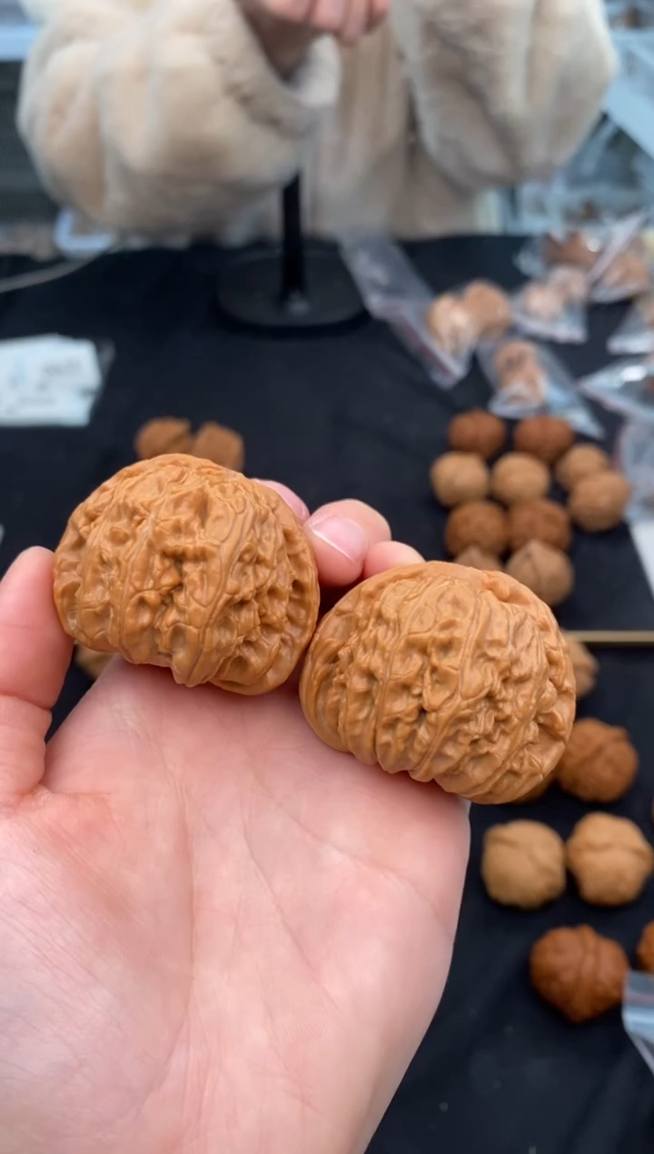 【闪购商品】文玩核桃把件白狮子43-t552