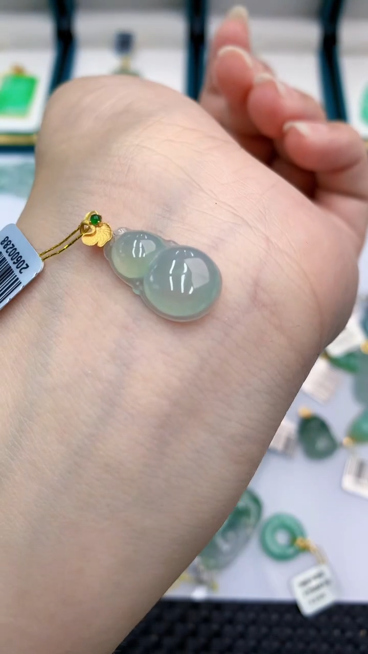 【闪购商品】翡翠颈饰18K金镶嵌            8