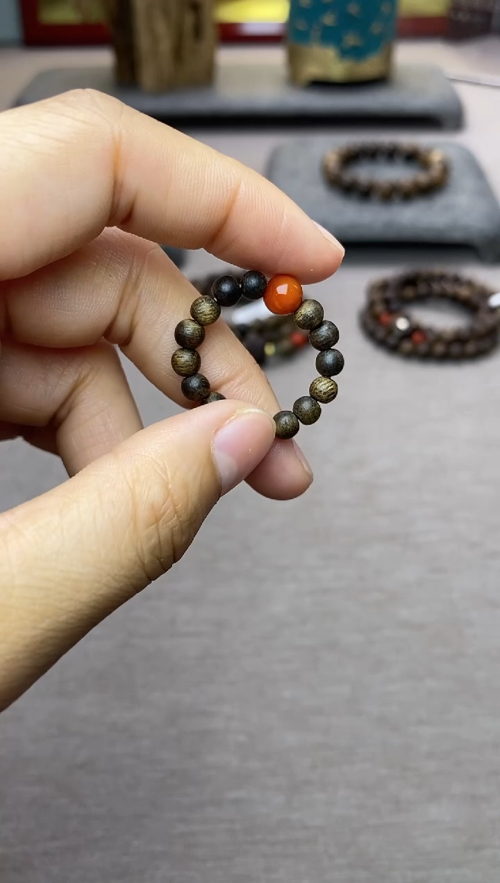 【闪购商品】沉香沉香碎屑白棋戒指04      