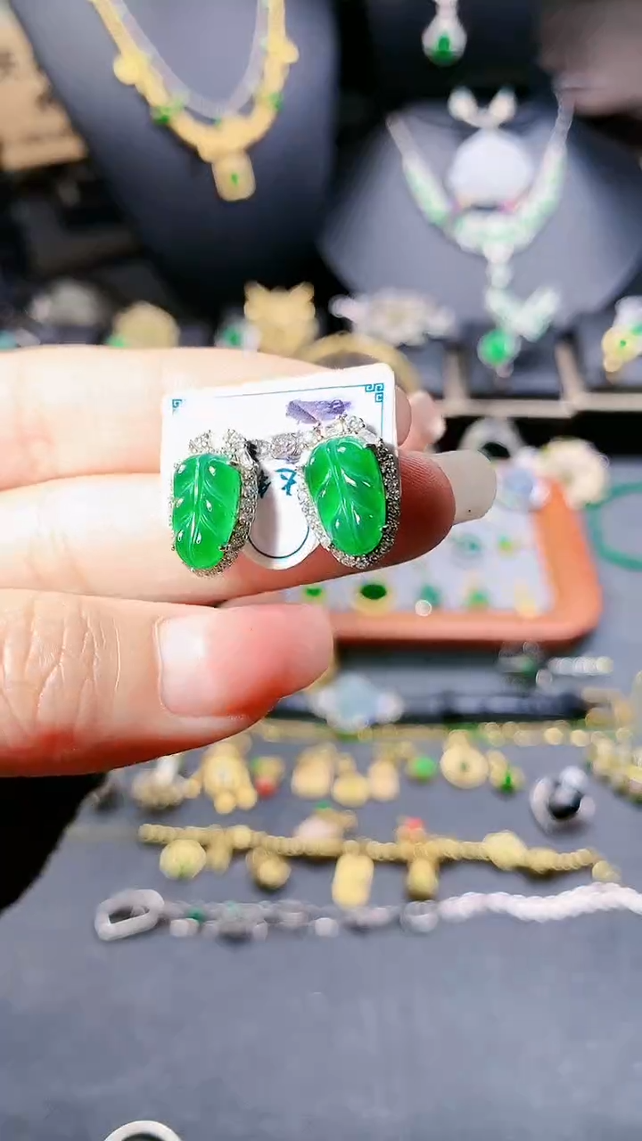 【闪购商品】翡翠耳饰银S925镶嵌耳饰