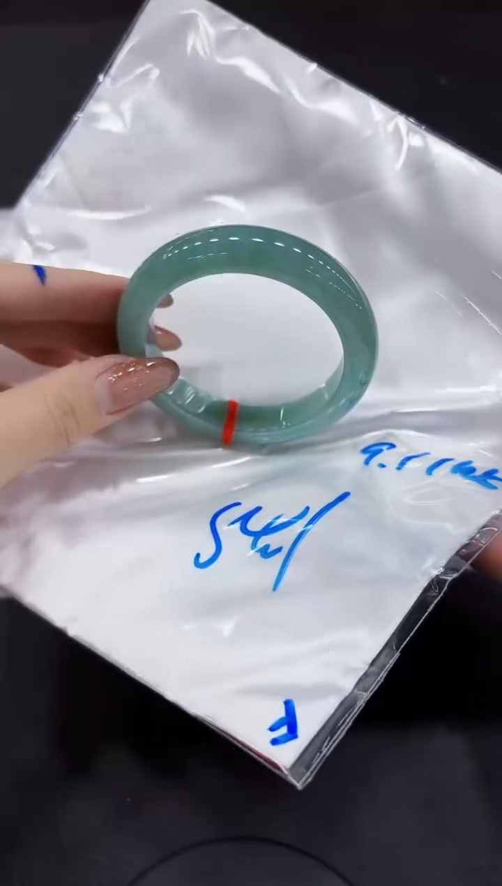 【闪购商品】翡翠手镯未镶嵌000000000000