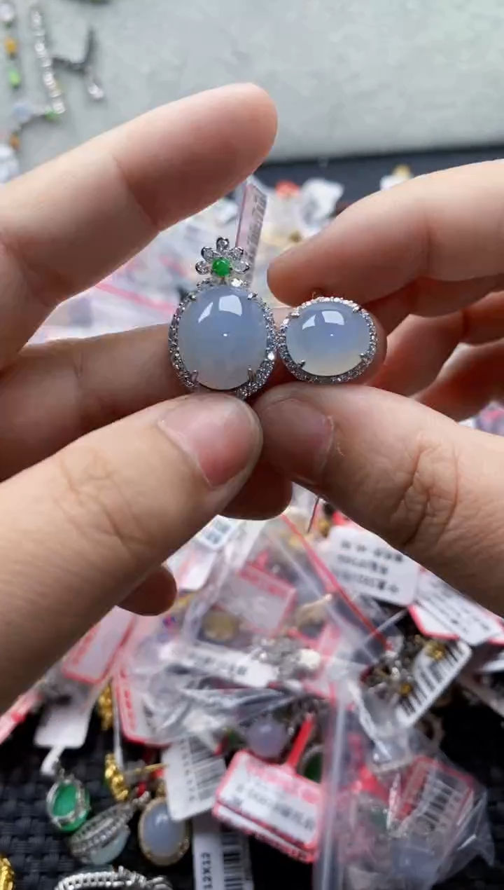 翡翠戒指银S925镶嵌1100000    8