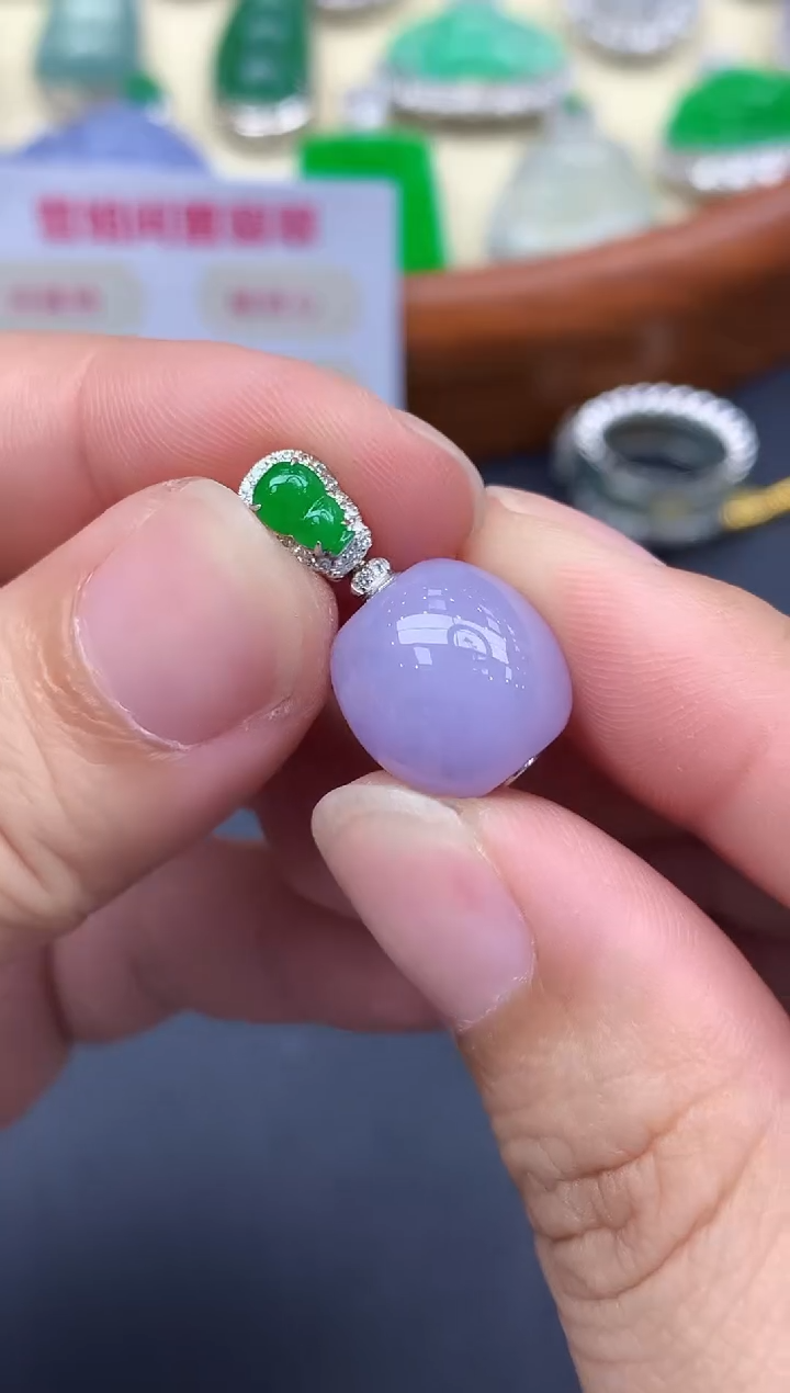 颈饰18K金镶嵌翡翠393-中国好珍宝