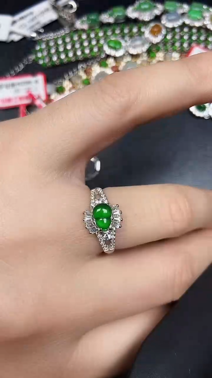 银S925镶嵌戒指翡翠6800