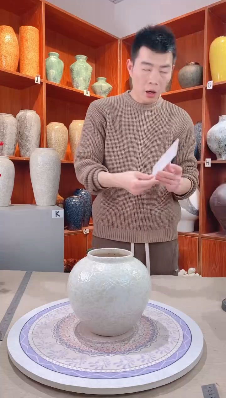 【闪购商品】瓶茶白 小号  陶瓷花瓶 无花