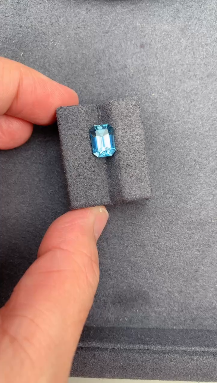 【闪购商品】海蓝宝石裸石未镶嵌2ct海蓝宝
