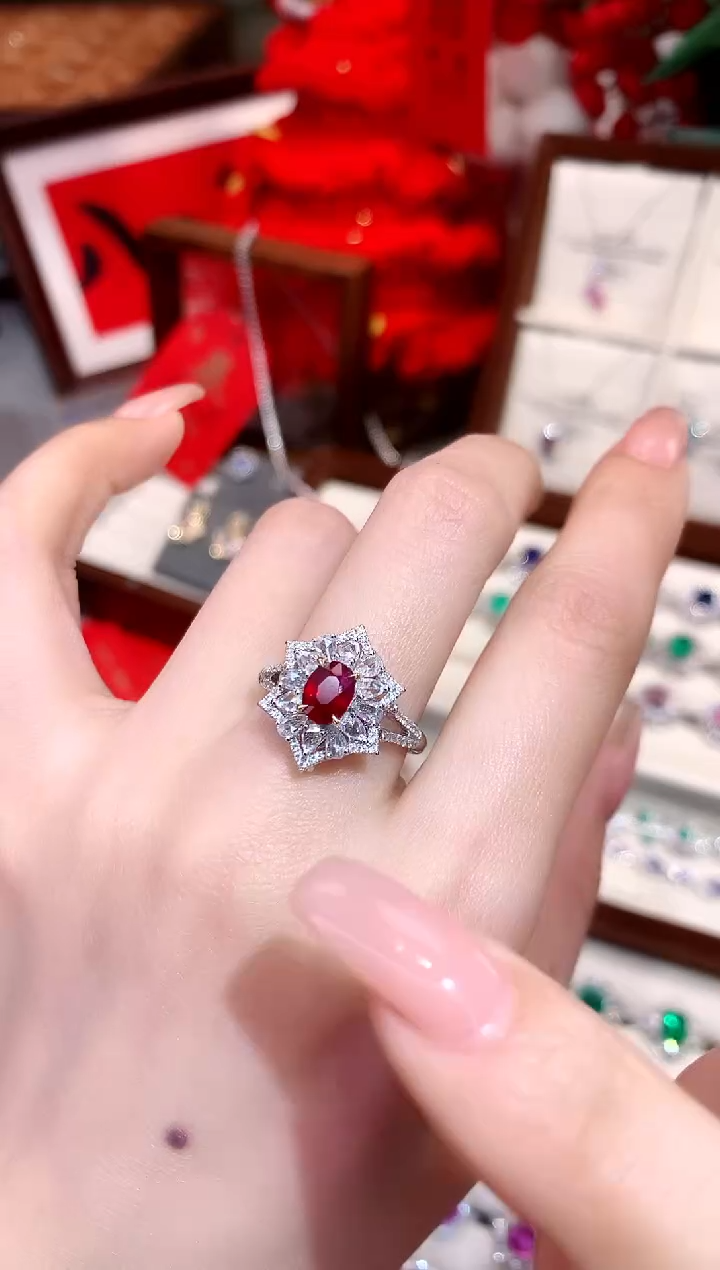 【闪购商品】红宝石戒指18K金镶嵌1.16ct/天然宝石/七天无理由