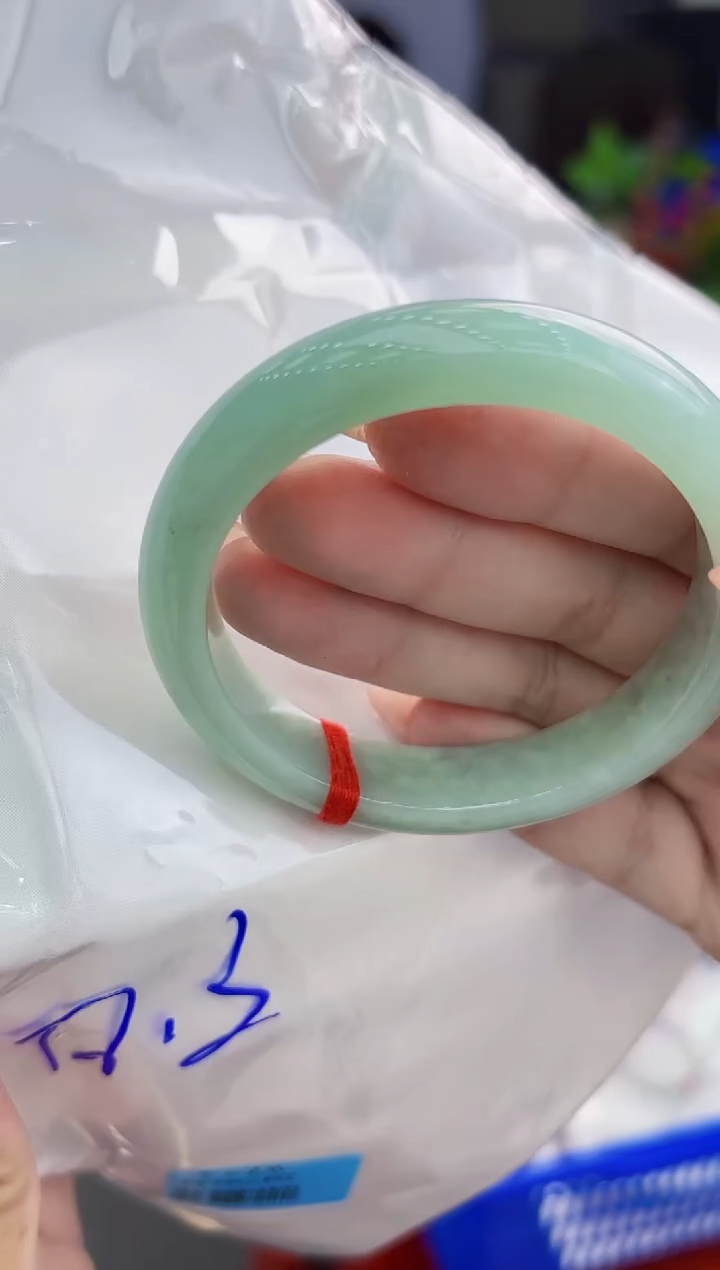 【闪购商品】翡翠手镯未镶嵌翡翠手镯