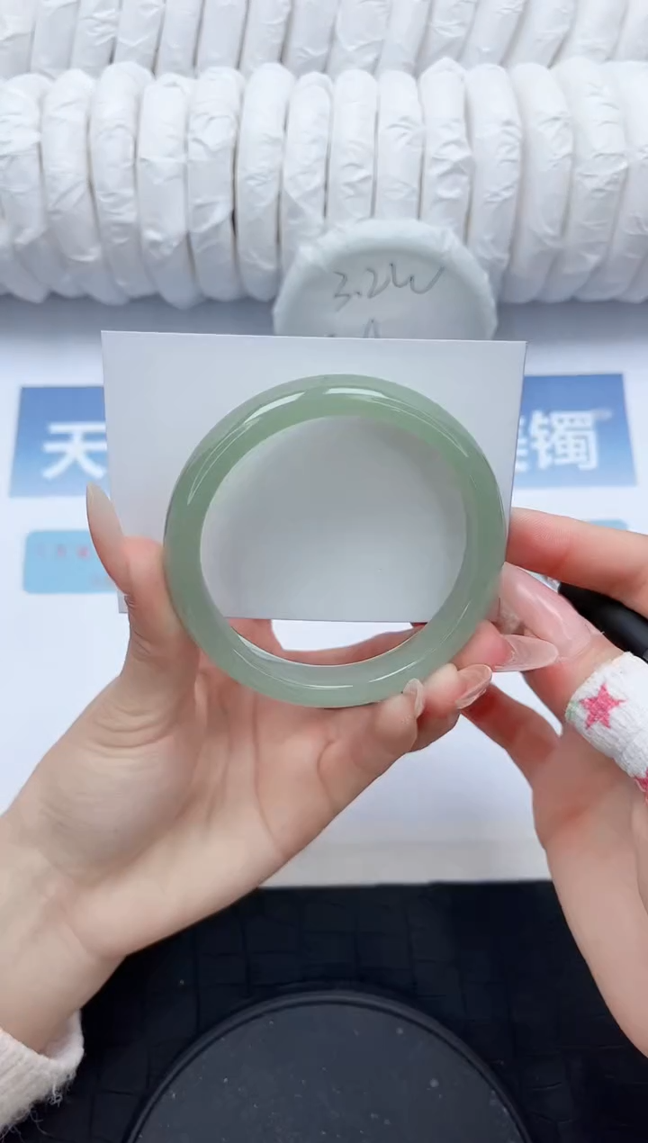 【闪购商品】石英质玉手镯未镶嵌N174-58.8