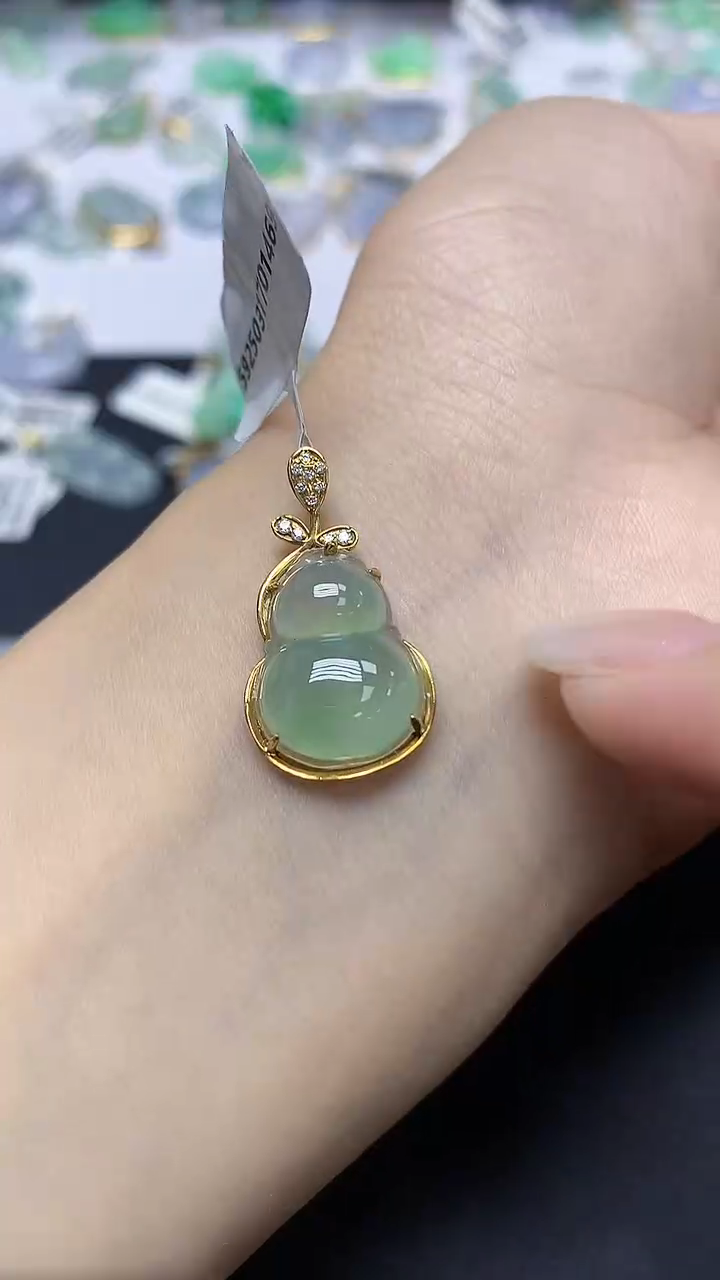 翡翠未镶嵌颈饰天然缅甸翡翠A货