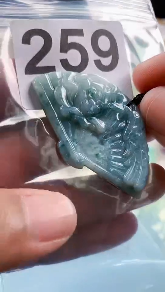 【闪购商品】翡翠挂件未镶嵌天然翡翠吊坠挂件
