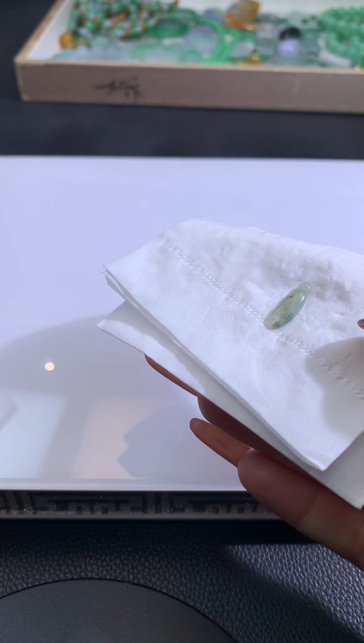 【闪购商品】定制翡翠未镶嵌翡翠