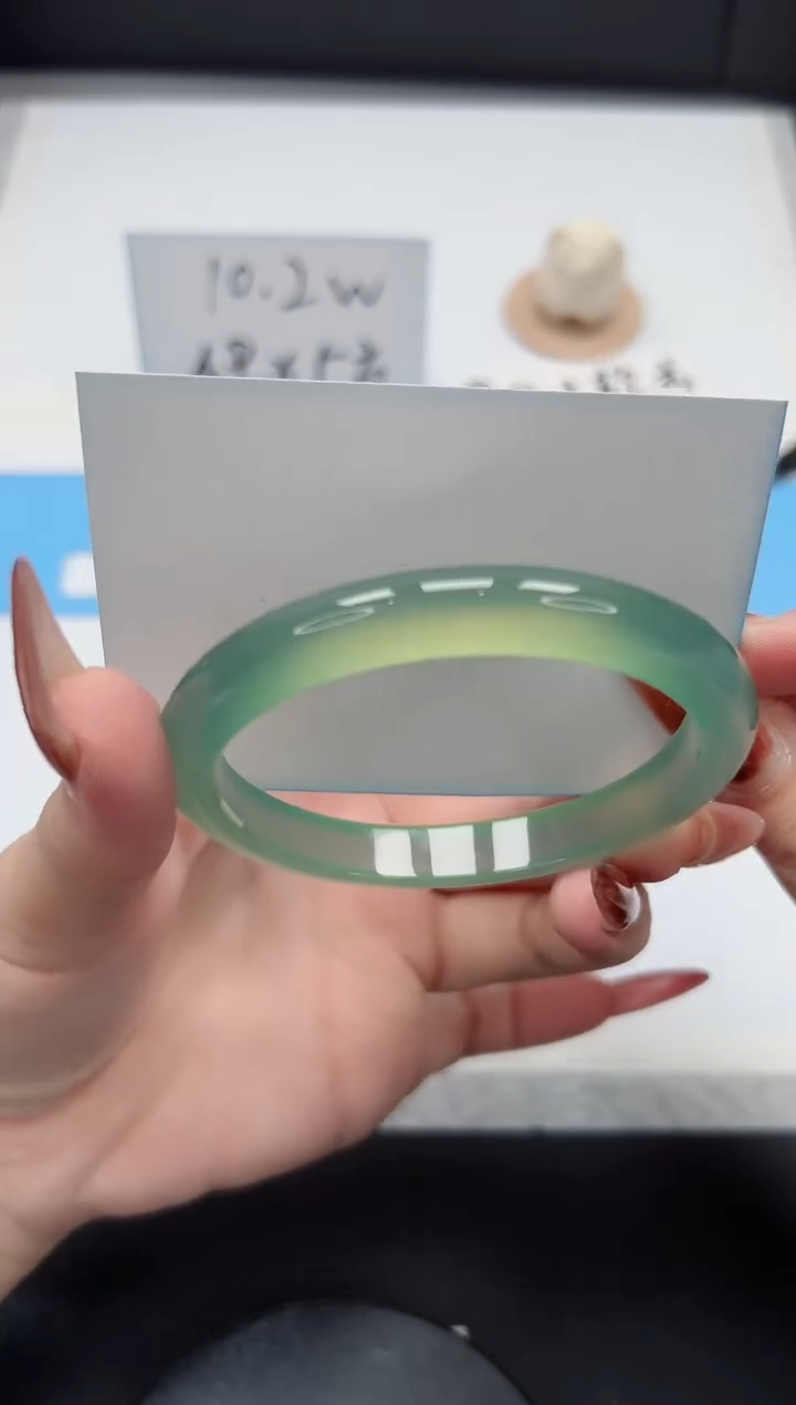 【闪购商品】石英质玉手镯未镶嵌358/60.2晴水