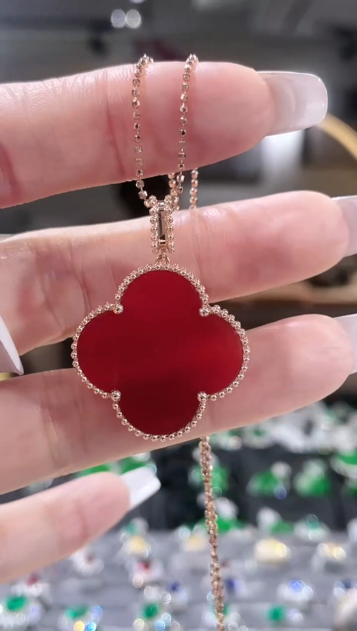 【闪购商品】玛瑙/玉髓颈饰18K金镶嵌项链