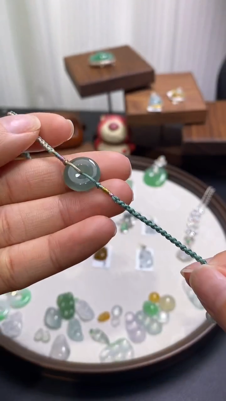 【闪购商品】翡翠手绳未镶嵌手绳