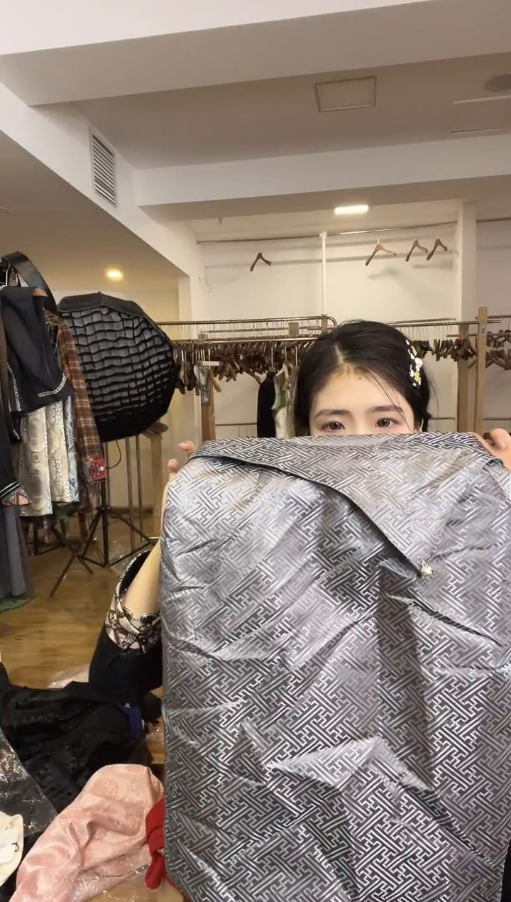 诗**香半裙 M   105斤以里