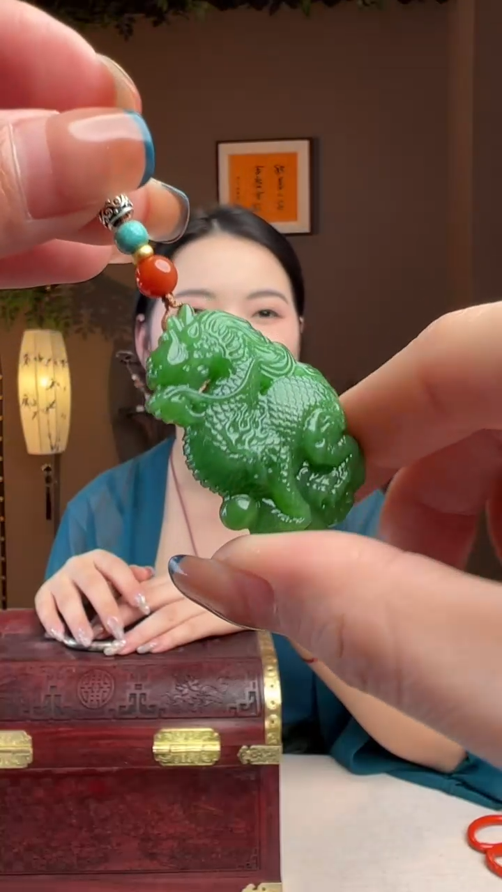 【闪购商品】和田玉颈饰未镶嵌和田玉碧玉麒麟吊坠